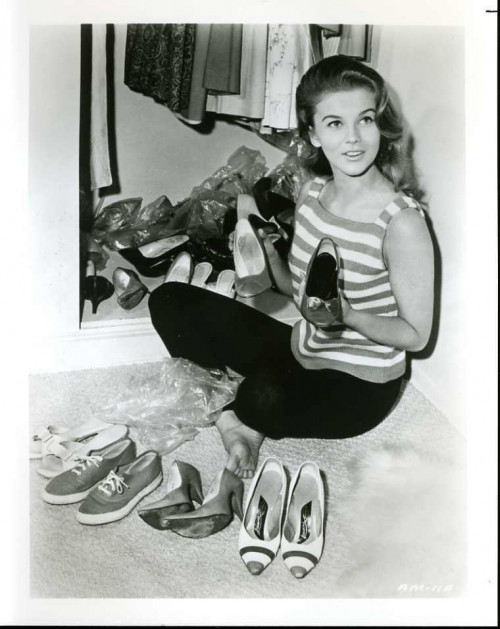 Ann-Margret-Feet-78374536b7ff19dcbfae0e.md.jpg