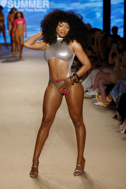 1532718f19a75b6c6fcb37.md.jpg