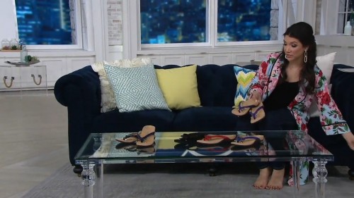 Ali-Carr-Feet-4227083ae892883585d663b.md.jpg